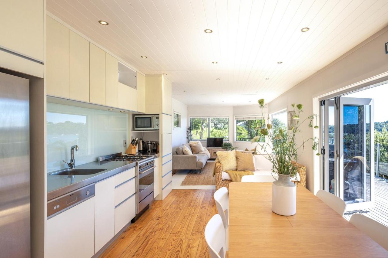 Tawa Cottage - Coast & Country Oneroa Exteriér fotografie