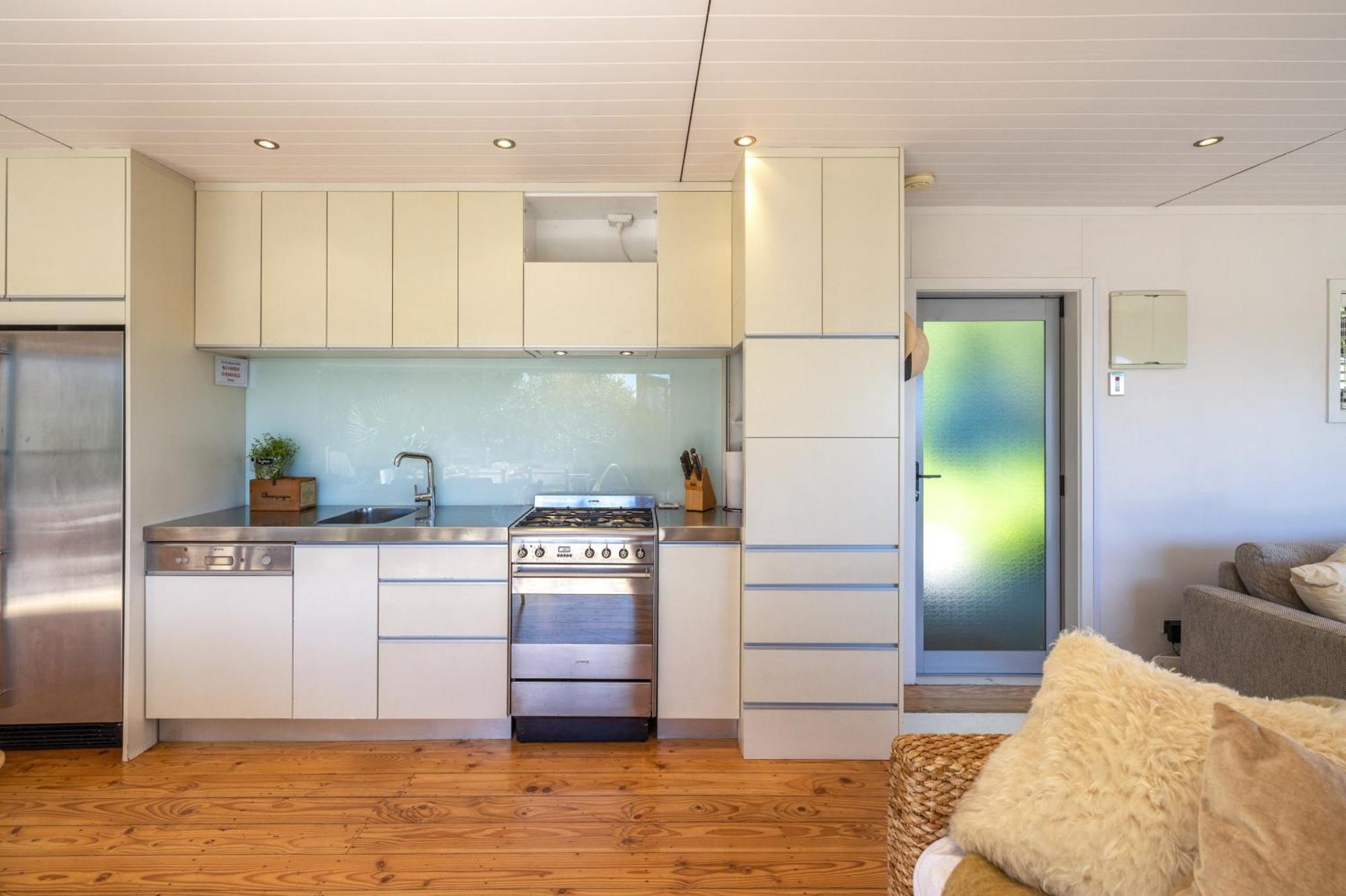Tawa Cottage - Coast & Country Oneroa Exteriér fotografie
