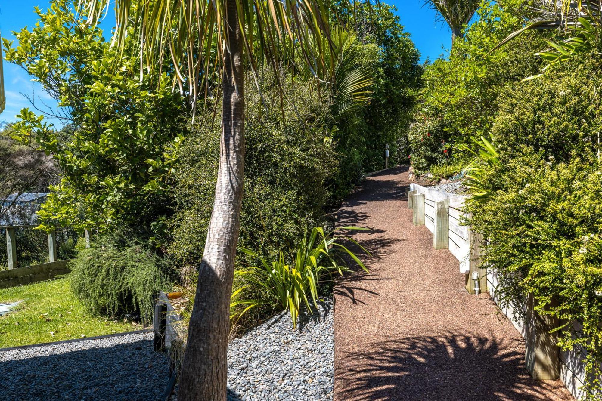 Tawa Cottage - Coast & Country Oneroa Exteriér fotografie